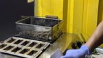 Nikmatnya Kue Balok Lumer Kebanggaan Warga Kemanggisan Jakbar