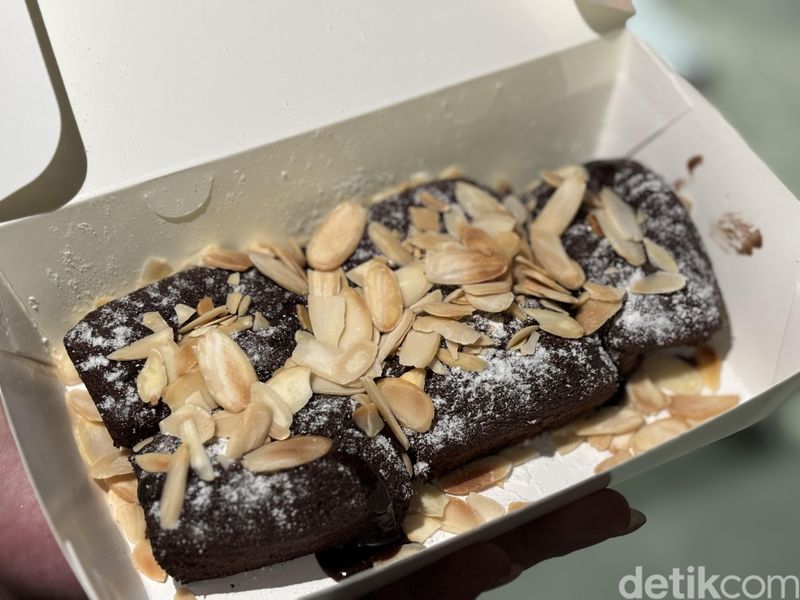 Kue Balok Lumer Kemanggisan