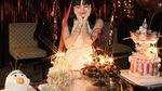 Gemas! 10 Momen Lisa BLACKPINK Jajan Permen Kapas hingga Truffle