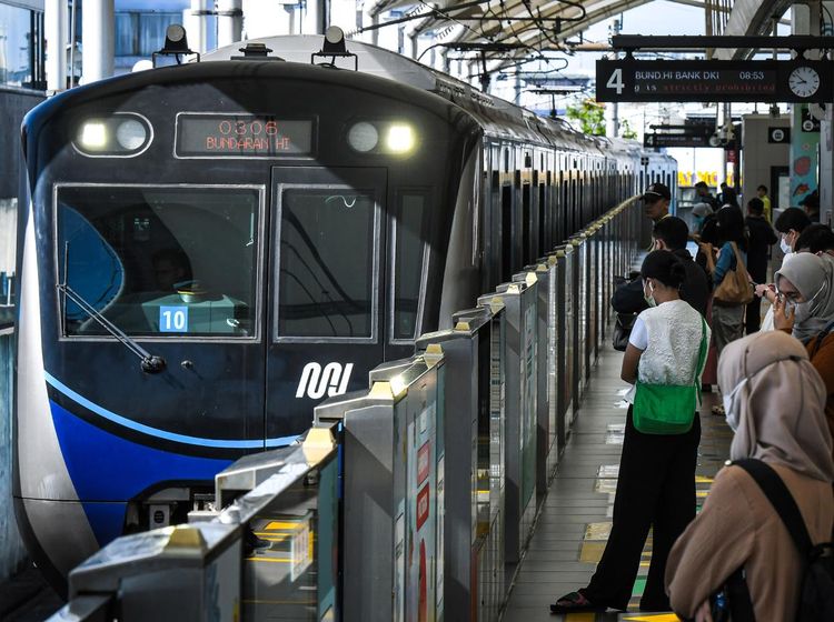Mantap! Hari Ini Naik Transportasi Umum di Jakarta Cuma Rp 1