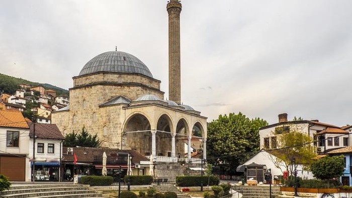 Sinan pasha mosque of Prizren, Kosovo in the evening sunset