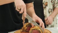 Maxime teryata sering mengunggah momen memasak di Instagram. Seperti memasak Beef Wellington dengan percobaan ketiga kalinya. Foto: Instagram @bouttier_maxime