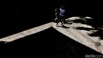 Menikmati Langit Biru Jakarta dengan Street Photography