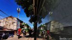 Menikmati Langit Biru Jakarta dengan Street Photography