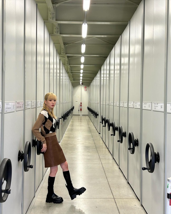 Di media sosial, foto-foto mesra Kei Tanaka dan Nagano Mei pun jadi viral. Banyak netizen yang terkejut dan kecewa dengan kedua artis terkenal tersebut.   Foto: Instagram @mei_nagano0924