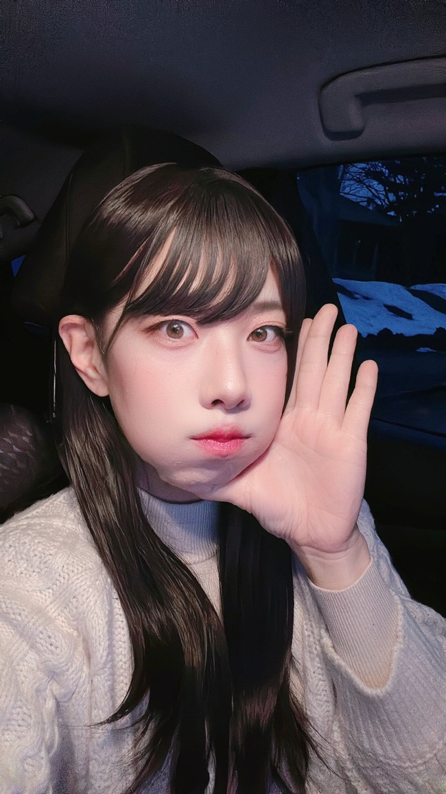 Namun yang bikin netizen terkejut bukan penurunan berat badannya namun identitas aslinya yang ternyata seorang pria. Foto: Dok. Twitter