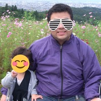 Bukan hanya seorang pria, Nanami mengungkap bahwa ia adalah ayah dari dua orang putri meski dirinya seorang Otokonko atau pria yang hobi cosplaying menjadi gender lain. Begini penampilan aslinya. Foto: Dok. Twitter