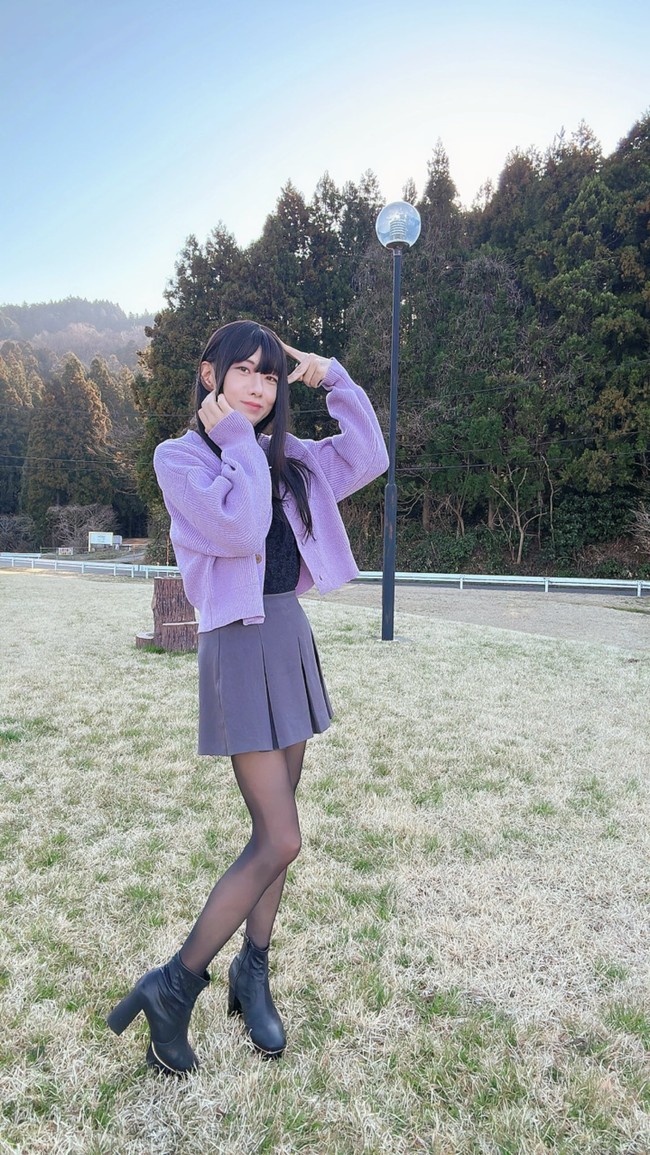 Meski dalam berbagai postingan ia kerap menutupi wajah dengan masker, tak ada yang menyangka jika Nanami adalah seorang pria jika dilihat sekilas. Foto: Dok. Twitter