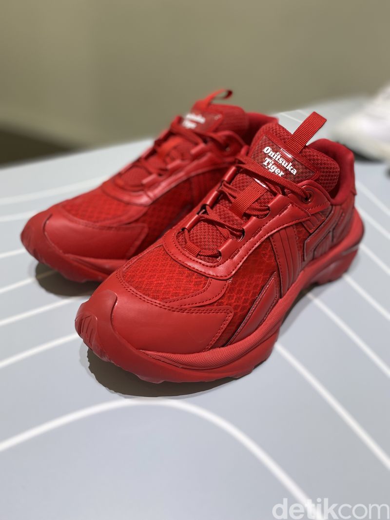 Onitsuka Tiger ULTI RS Series