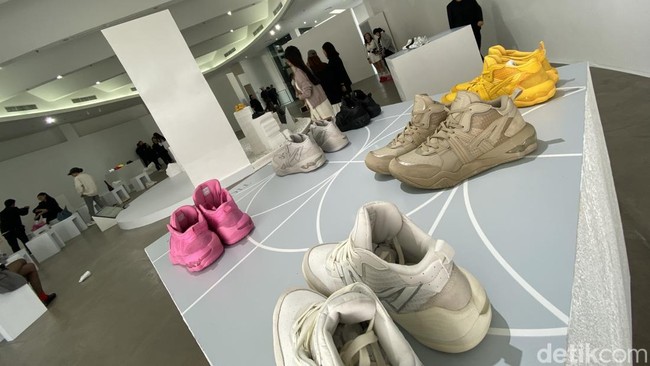 Onitsuka Tiger ULTI RS Series