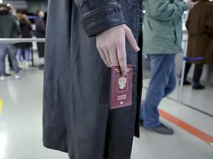 Dikucilkan Eropa, Turis Rusia Cari Celah agar Leluasa Jalan-jalan
