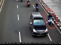 Penampakan Pembunuh Motoran Sambil Bawa Mayat dalam Karung