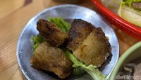 Sebagai pelengkap bisa pesan spril roll seharga Rp 15.000. Gerai Pho Real ini buka setiap hari mulai dari pukul 10.00-22.00. Foto: detikcom/Riska Fitria