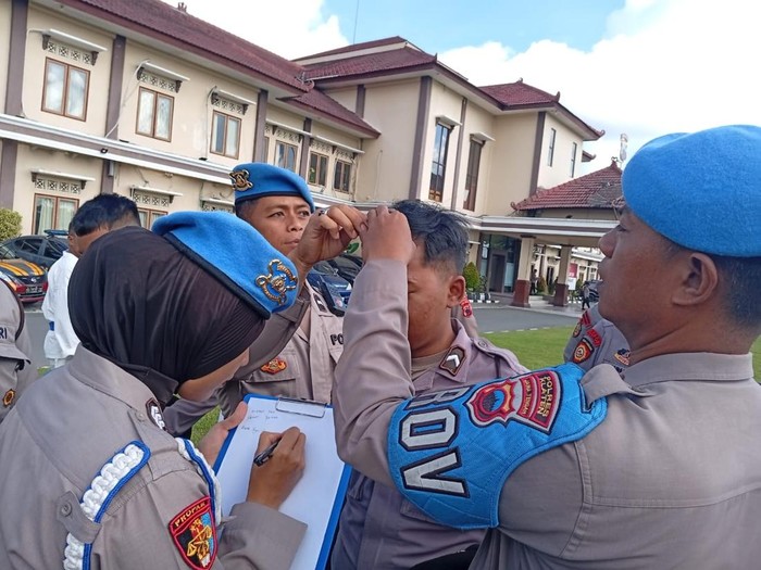 Polres Klaten menggelar operasi Gaktibplin di Mapolres Klaten, Rabu (23/4/2025).