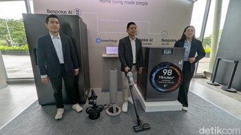 Tiga jenis perangkat home appliances yang dibawa Samsung adalah kulkas dua pintu side-by-side, mesin cuci kombinasi washer dan dryer, serta vacuum cleaner tanpa kabel. Foto: Virgina Maulita Putri/detikINET