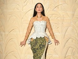 6 Inspirasi Kebaya Modern dari Artis, Dipakai Cinta Laura hingga Syifa Hadju