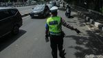 Ramai-ramai Lawan Arah Hindari Polisi di Jaktim