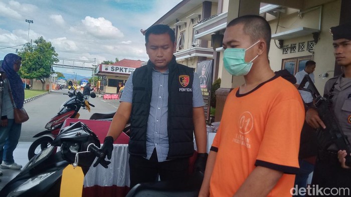 Salah satu tersangka curanmor berbaju oranye di Klaten diamankan Polres.
