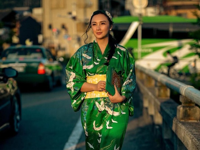 Tata Cahyani Tata Cahyani