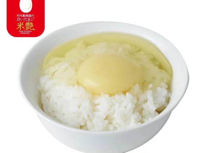telur unik bernama Kometsuya asal Jepang yang bagian kuningnya berwarna putih.