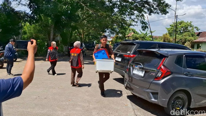 Tim Kejari Lubuklinggau menggeledah kantor UUD PMI Lubuklinggau atas dugaan korupsi