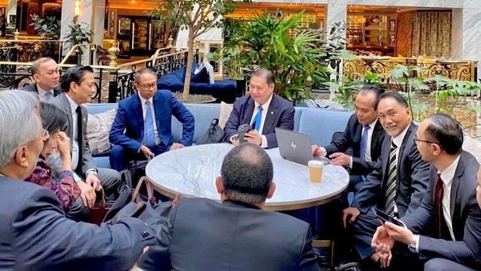Sebagai tindak lanjut dari pertemuan Menteri Koordinator Bidang Perekonomian Airlangga Hartarto dengan USTR (Ambassador Greer) dan Secretary of Commerce (Howard Lutnick), dan melanjutkan pertemuan teknis antara Tim Teknis RI dengan Tim dari pihak USTR  yang telah dimulai sejak Jumat (18/04), maka pada hari Rabu (23/04) telah dilakukan pertemuan teknis lanjutan antara Tim Teknis RI dengan Tim Teknis USTR.