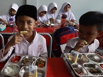 Antusias Siswa SD di Tangsel Menyantap Makan Bergizi Gratis