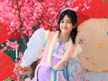 Atiya Purnomo Rajut Pesan Positif Lewat Karya Musik