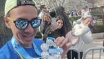 Kebahagiaan Ibnu Jamil-Daniel Mananta Raih Six Stars Medal World Marathon Majors