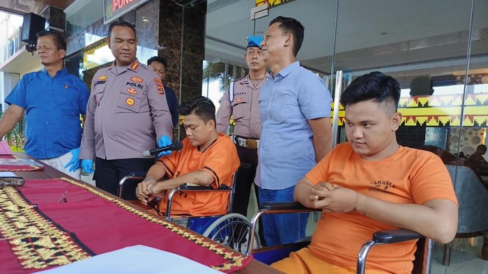 Dua pelaku pencurian sepeda motor ditangkap Satreskrim Polresta Bandar Lampung.
