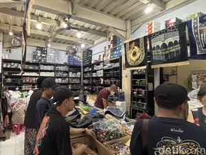 7 Tempat Membeli Oleh-oleh Haji di Surabaya