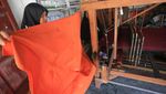 Intip Pembuatan Kerajinan Kain Tenun Ikat Tradisional di Aceh Barat