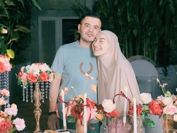 7 Foto Kejutan Ultah ke-29 Irish Bella, Tampil Natural Tanpa Makeup