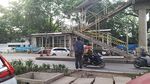 Penampakan Ngeri Kondisi JPO di Cakung Bak Uji Nyali