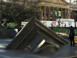 Deretan Karya Seni yang Bikin Kita Merenung