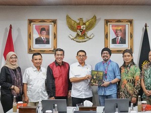Menbud Puji Inisiatif Pelestarian Tari Lengger sebagai Kekayaan Budaya