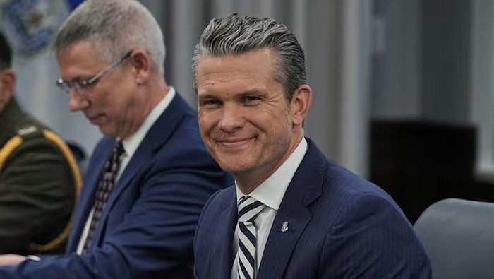 U.S. Defense Secretary Pete Hegseth reacts as he meets with El Salvador Defense Minister Rene Merino Monroy at the Pentagon in Washington, D.C., U.S., April 16, 2025. REUTERS/Ken Cedeno Purchase Licensing Rights