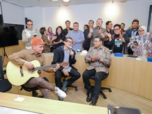 Menteri Ekraf: Musik Punya Potensi Serap Banyak Pekerja Kreatif Menteri Ekraf: Musik Punya Potensi Serap Banyak Pekerja Kreatif