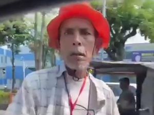 Pengendara Cekcok dengan Jukir soal Stiker Parkir Berlangganan di Medan
