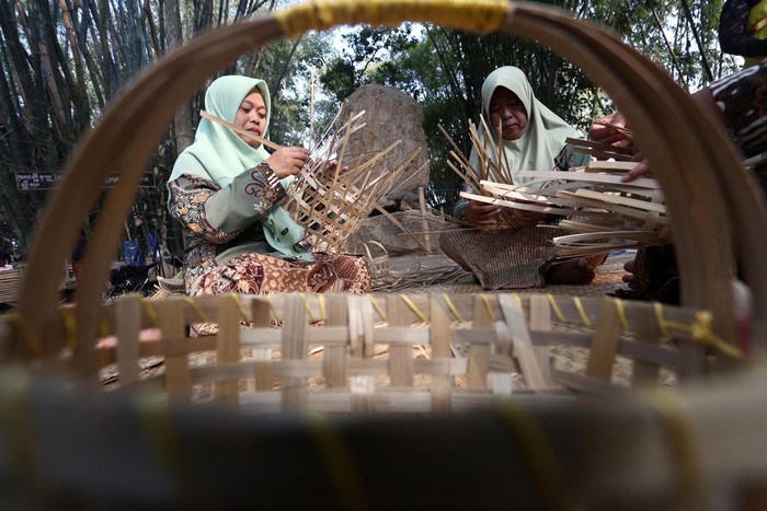 Perajin Binaan BRI Rayakan Hari Kartini 2025