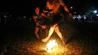 Permainan bola tradisional yang terbuat dari kelapa dibakar tersebut sebagai upaya melestarikan dan mengenalkan keanekaragaman budaya lokal khas Kalimantan Tengah. 