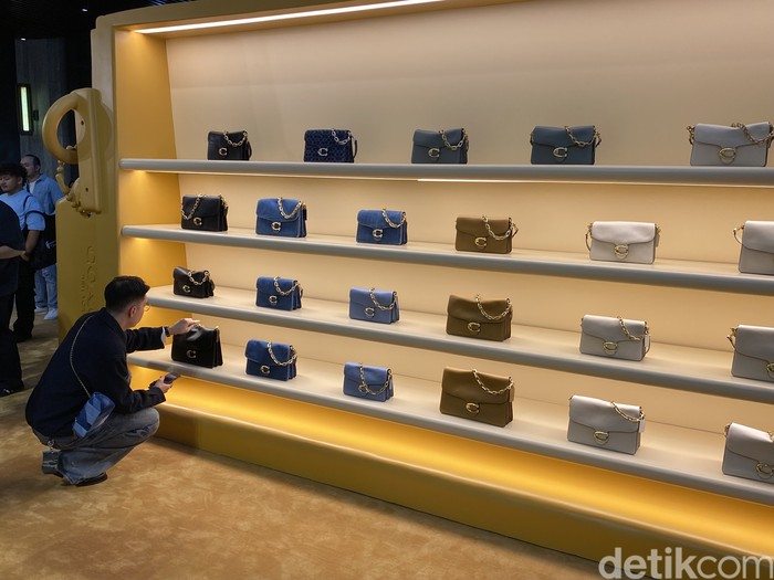 Pop Up Store Coach Tabby 2025 di Jakarta