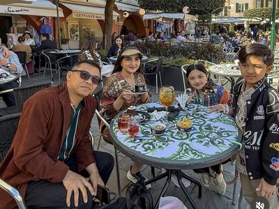 Potret Seru Ashanty Makan Bareng Keluarga hingga Geng Cendol