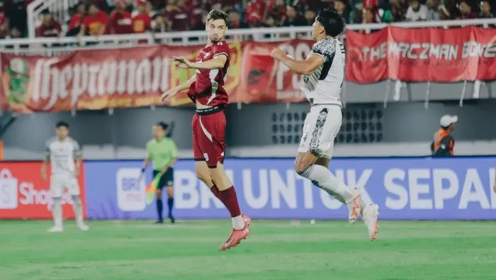 PSM Makassar tertinggal 0-1 dari Bali United di babak pertama.