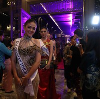 Finalis Puteri Indonesia 2025 resmi diperkenalkan semalam, Kamis, (24/4.2024) di Hutan Plataran by Kota, Jakarta Selatan. Dalam kesempatan tersebut, mereka berkesempatan memamerkan dan mempromosikan diri. Foto: Pradita Utama/DetikFoto