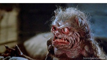 Rambut rontok musuh perempuan. Foto: girlposts.co via Bored Panda