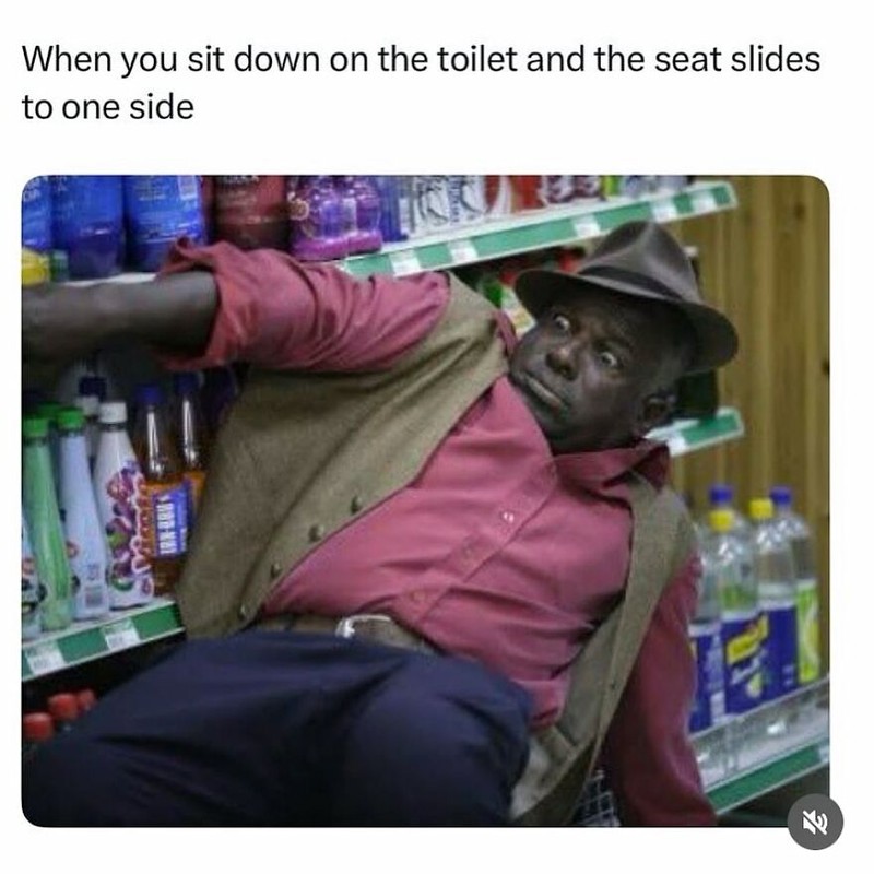 Rangkuman Meme Random yang Bikin Para Cewek Bilang 'Iya Lagi'