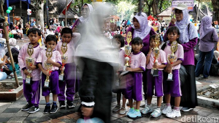 Pekan Olahraga dan Seni (Porseni) untuk anak PAUD se-Jakarta Utara digelar di Pasar Seni Ancol, Jumat (25/4/2025). Kegiatan ini diikuti oleh 4.122 anak.