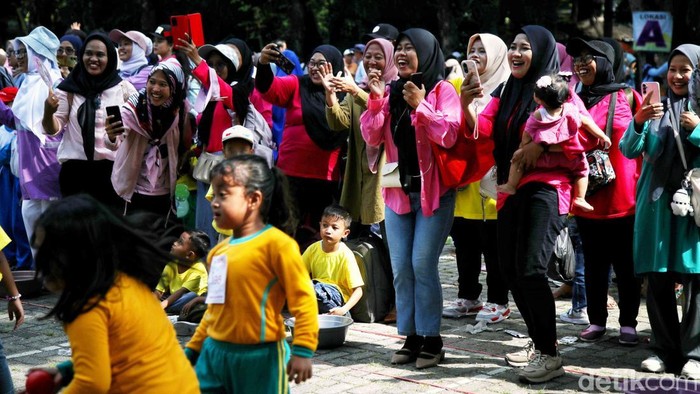 Pekan Olahraga dan Seni (Porseni) untuk anak PAUD se-Jakarta Utara digelar di Pasar Seni Ancol, Jumat (25/4/2025). Kegiatan ini diikuti oleh 4.122 anak.