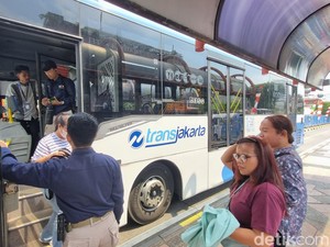 Warga Senang Ada TransJ Blok M-Alam Sutera: Alternatif Transportasi